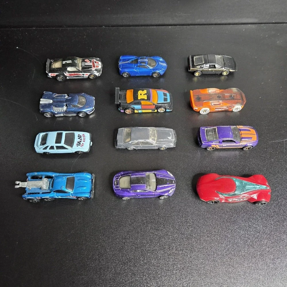 Hot Wheels Diecast Car Lot of 12 Sports Cars Mixed Models Loose 1:64